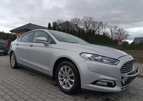 Ford Mondeo cena 28900 przebieg: 140000, rok produkcji 2018 z Nysa małe 667